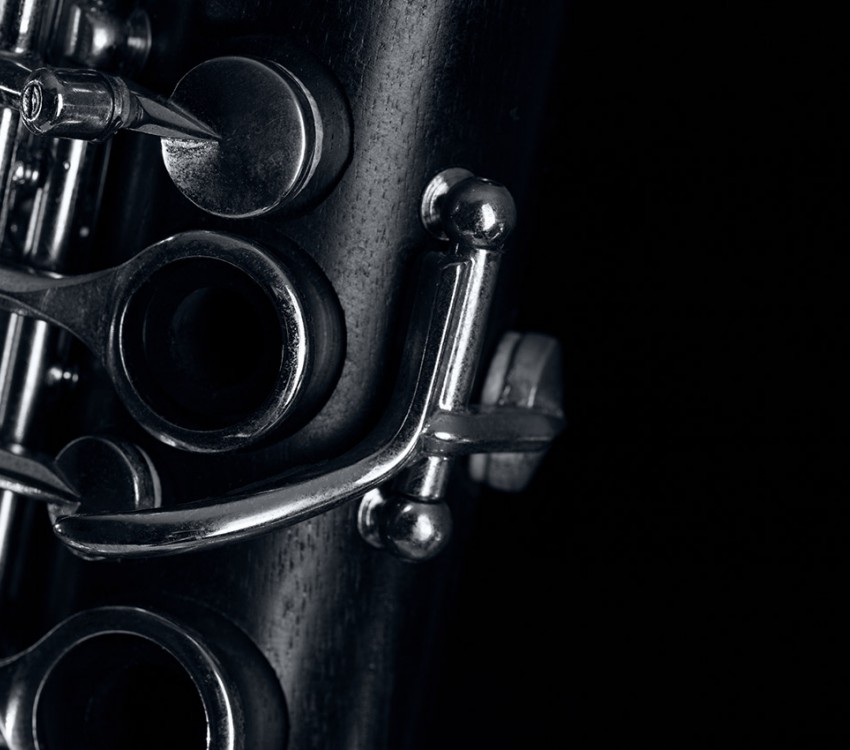 Kleines Imagebild für Ausschnitt Klarinette auf schwarzem Hintergrund